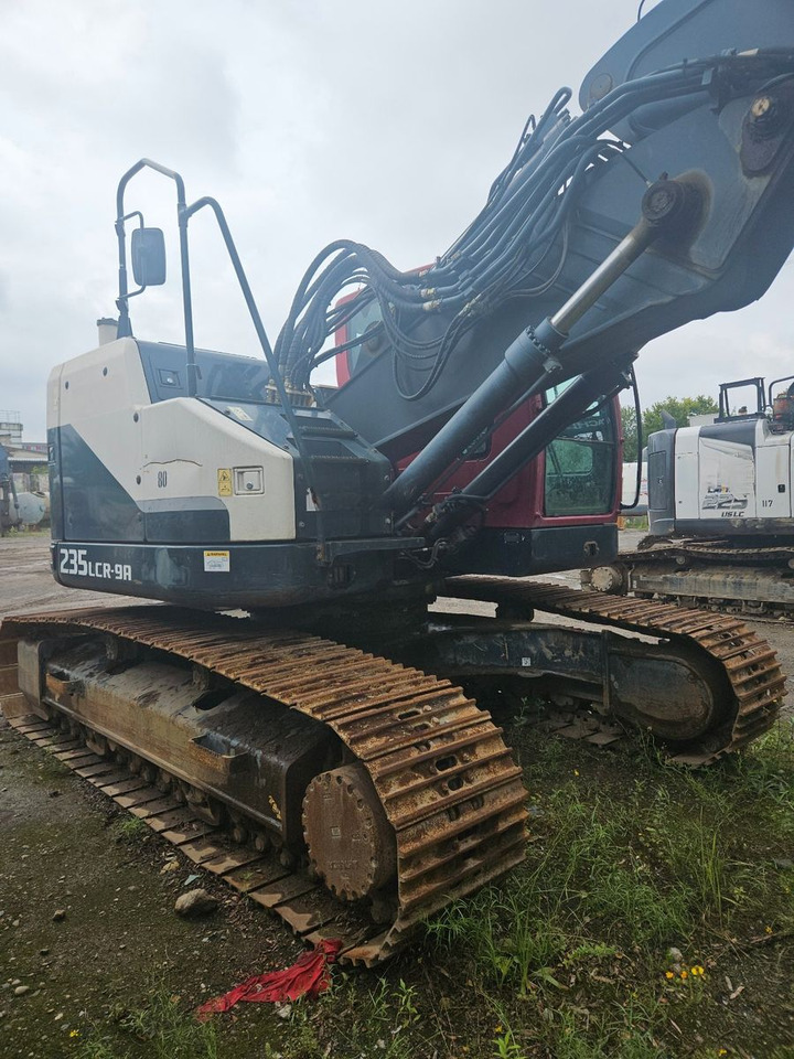 Hyundai Robex 235 LCR-9A Kurzheckbagger 25t - Excavadora de cadenas: foto 2 Hyundai Robex 235 LCR-9A Kurzheckbagger 25t - Excavadora de cadenas: foto 2