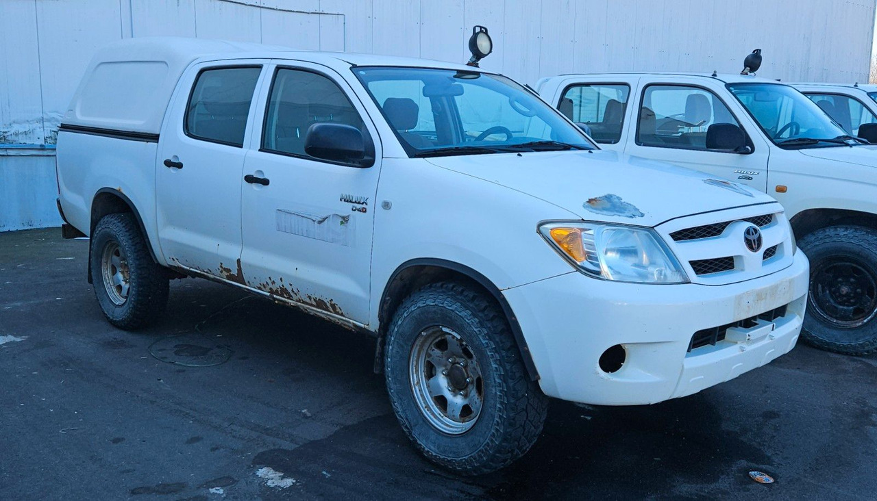 Toyota Hilux Double Cab 4x4 - SUV/ Todoterreno: foto 2 Toyota Hilux Double Cab 4x4 - SUV/ Todoterreno: foto 2