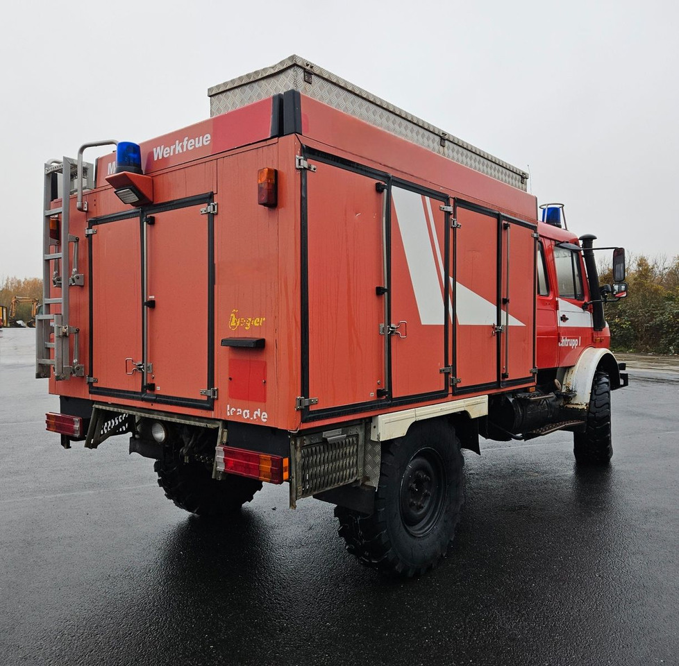 Unimog U4000 4x4 DOKA Tanklöschfahrzeug Feuerwehr - Camión cisterna: foto 4 Unimog U4000 4x4 DOKA Tanklöschfahrzeug Feuerwehr - Camión cisterna: foto 4
