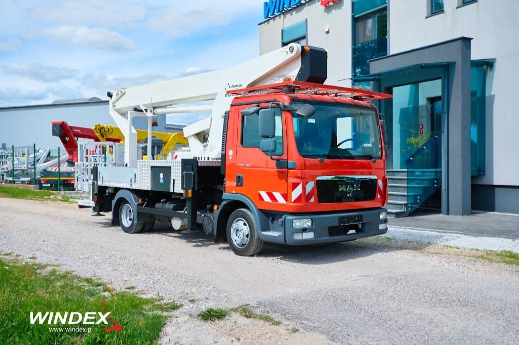 Ruthmann T 300 - Camión con plataforma elevadora: foto 1 Ruthmann T 300 - Camión con plataforma elevadora: foto 1