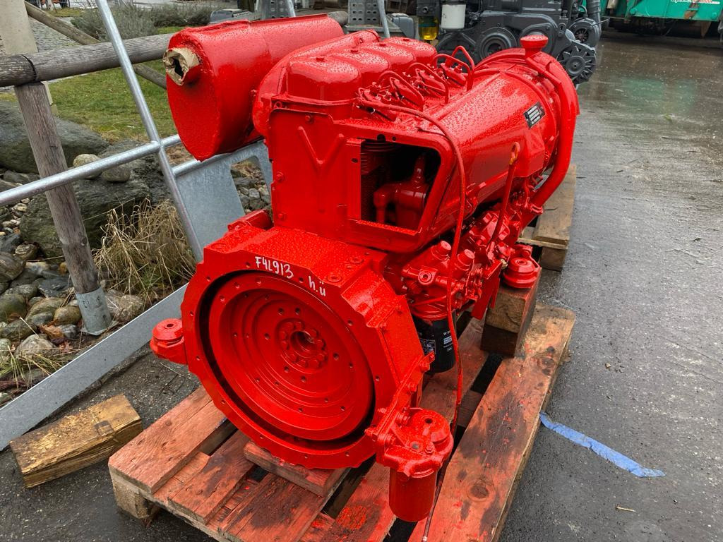 Deutz F4L913 - Motor para Maquinaria de construcción: foto 1 Deutz F4L913 - Motor para Maquinaria de construcción: foto 1