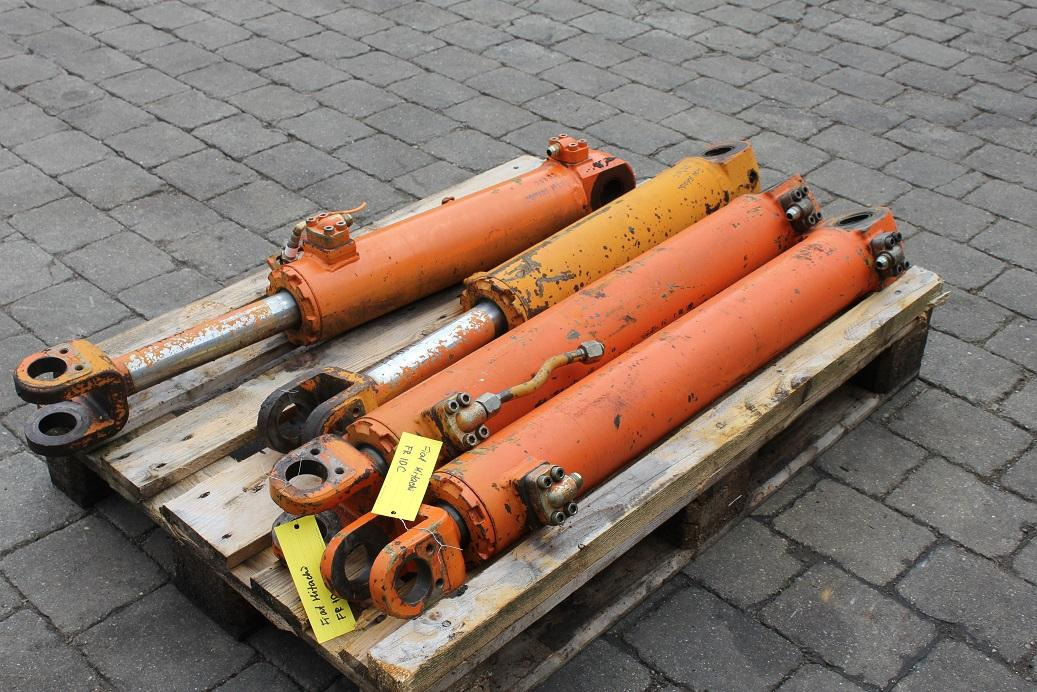 Fiat-Allis FR 10 - Cilindro hidráulico para Maquinaria de construcción: foto 1 Fiat-Allis FR 10 - Cilindro hidráulico para Maquinaria de construcción: foto 1