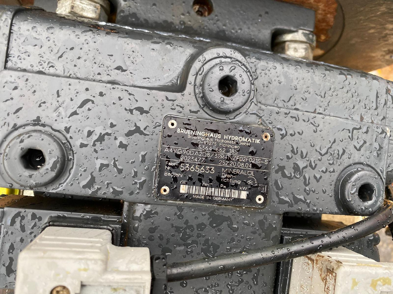 Furukawa Hydromatik A4VG 90 - Bomba hidráulica para Maquinaria de construcción: foto 2 Furukawa Hydromatik A4VG 90 - Bomba hidráulica para Maquinaria de construcción: foto 2