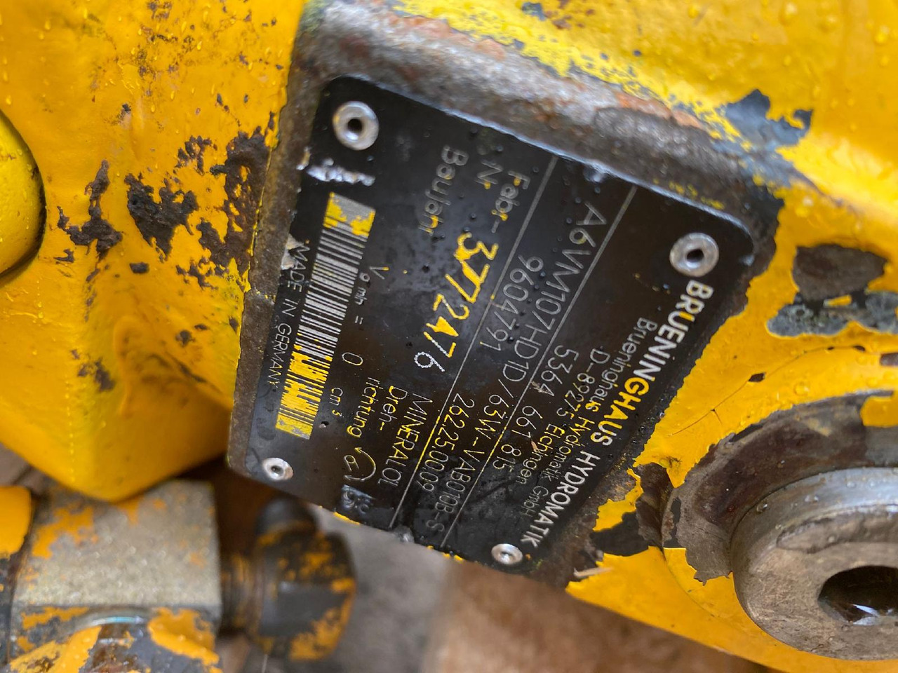 Furukawa Hydromatik A6VM107 HD - Motor hidráulico para Maquinaria de construcción: foto 3 Furukawa Hydromatik A6VM107 HD - Motor hidráulico para Maquinaria de construcción: foto 3