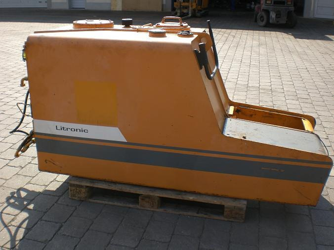 Liebherr 912 LC-Lit. - Depósito hidráulico para Maquinaria de construcción: foto 3 Liebherr 912 LC-Lit. - Depósito hidráulico para Maquinaria de construcción: foto 3