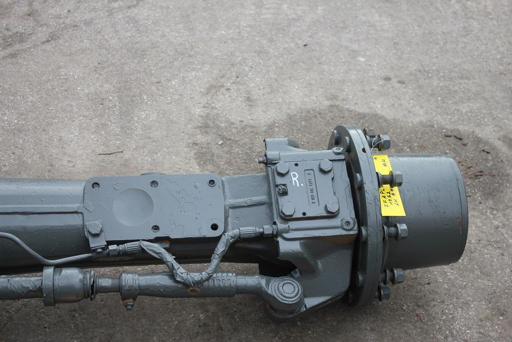 Eje y piezas para Maquinaria de construcción Liebherr A 900 LIT: foto 8 Eje y piezas para Maquinaria de construcción Liebherr A 900 LIT: foto 8