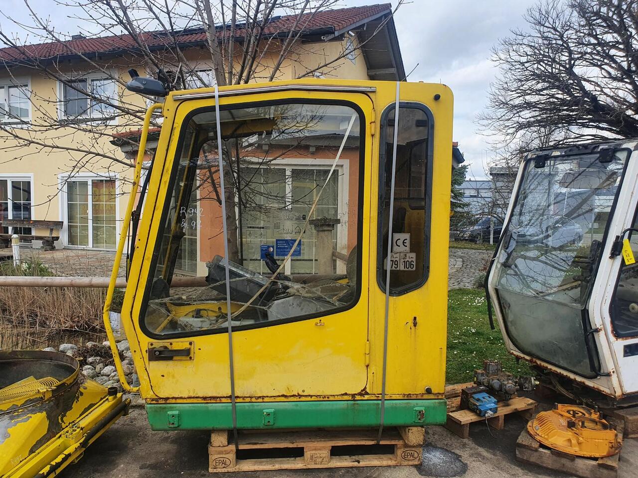 Liebherr R 942 - Cabina para Excavadora de cadenas: foto 3 Liebherr R 942 - Cabina para Excavadora de cadenas: foto 3