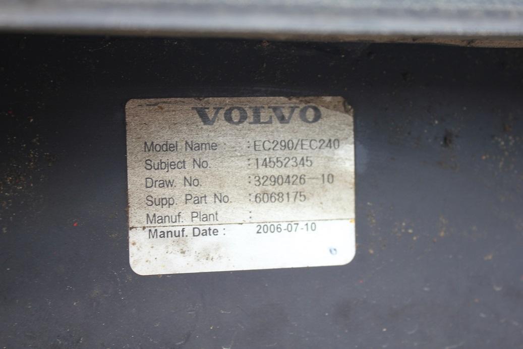 Volvo EC 240 BNLC - Sistema de refrigeración para Maquinaria de construcción: foto 4 Volvo EC 240 BNLC - Sistema de refrigeración para Maquinaria de construcción: foto 4