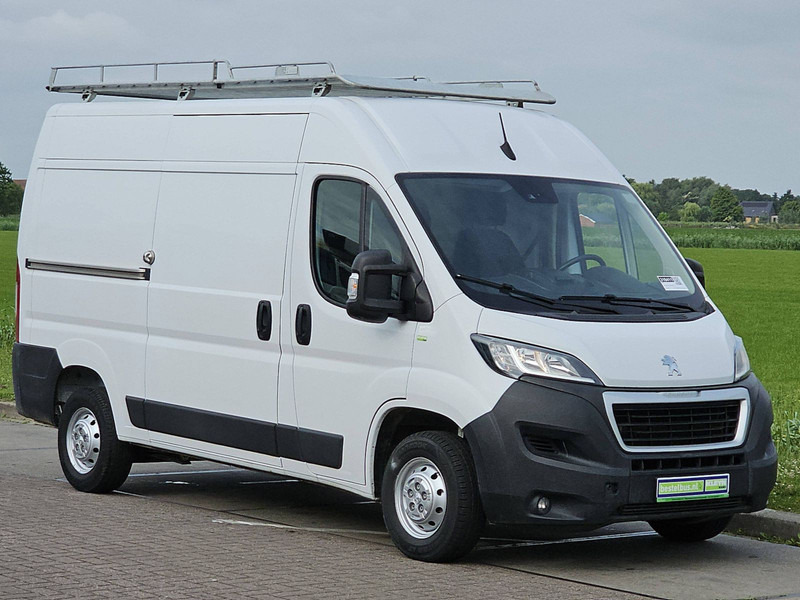 Peugeot Boxer 2.2 L2H2 Imperiaal Navi - Furgón: foto 4 Peugeot Boxer 2.2 L2H2 Imperiaal Navi - Furgón: foto 4