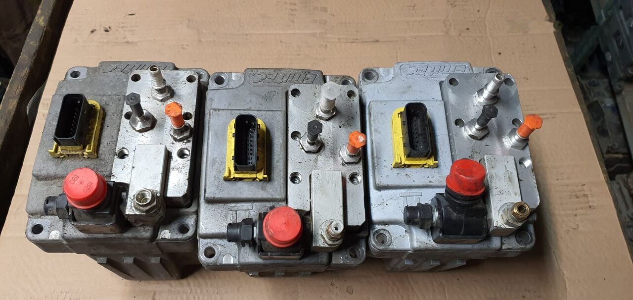 811540361390AB MAN TGX TGL TGM truck - Sistema de escape para Camión: foto 2 811540361390AB MAN TGX TGL TGM truck - Sistema de escape para Camión: foto 2