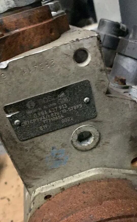 Bosch Pompa Wysokiego Ciśnienia MAN "V" MAN 51.11103-7762 F00BC0 51.11103-7762 truck - Bomba de combustible para Camión: foto 3 Bosch Pompa Wysokiego Ciśnienia MAN "V" MAN 51.11103-7762 F00BC0 51.11103-7762 truck - Bomba de combustible para Camión: foto 3