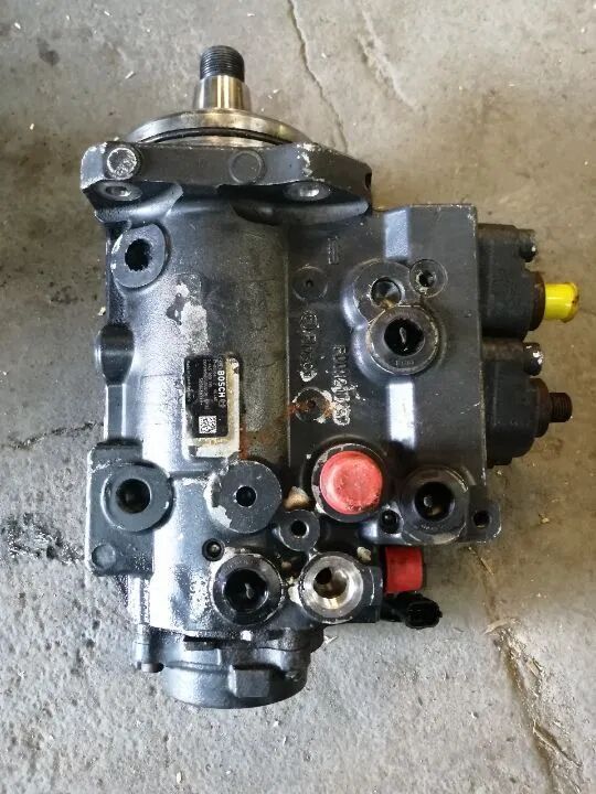 IVECO STRALIS Euro 6 0445020195 truck - Bomba de combustible para Camión: foto 1 IVECO STRALIS Euro 6 0445020195 truck - Bomba de combustible para Camión: foto 1