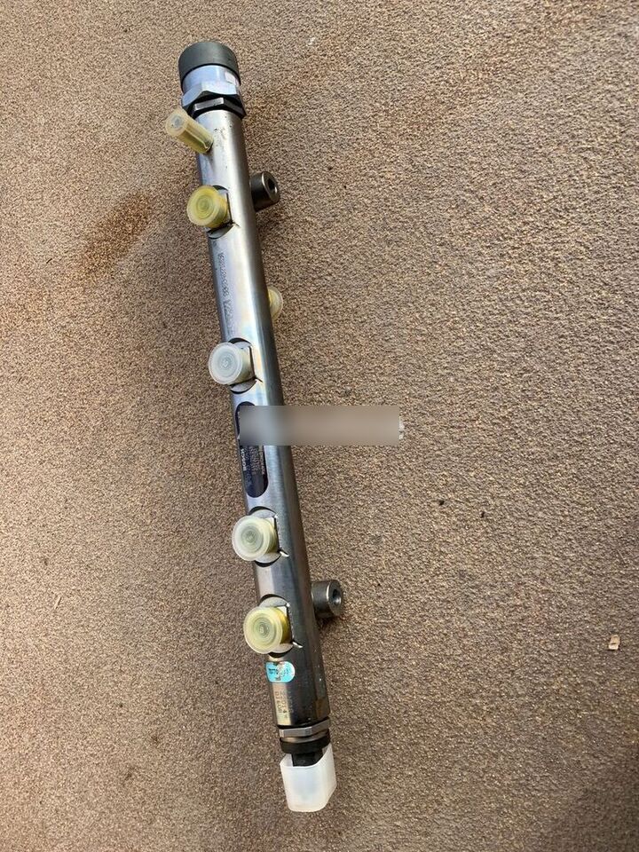 Listwa wtryskowa Bosch D E6 0445214248 IVECO Daily 3.0L - Sistema de combustible para Camión: foto 2 Listwa wtryskowa Bosch D E6 0445214248 IVECO Daily 3.0L - Sistema de combustible para Camión: foto 2