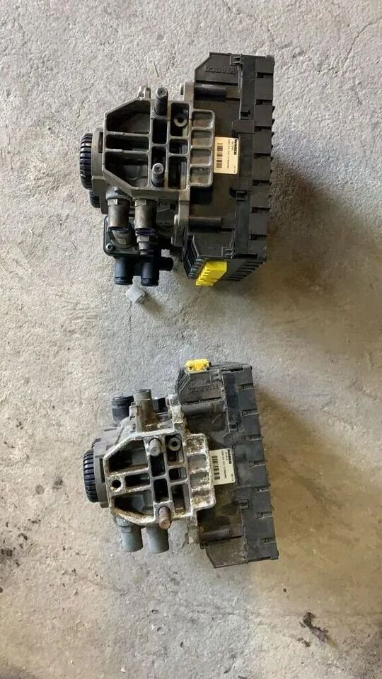 Modulator Naczepowy TEBS E WABCO 4801020330 / 4801020630 PREMIUM - Válvula de freno para Camión: foto 2 Modulator Naczepowy TEBS E WABCO 4801020330 / 4801020630 PREMIUM - Válvula de freno para Camión: foto 2