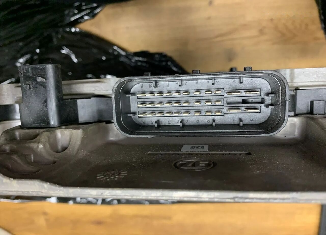 Sterownik skrzyni biegów TRAXON AM1 ZF KNORR BREMSE DAF EURO 6 K023088 - Unidad de control para Camión: foto 3 Sterownik skrzyni biegów TRAXON AM1 ZF KNORR BREMSE DAF EURO 6 K023088 - Unidad de control para Camión: foto 3