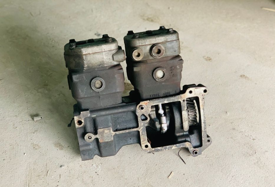 WABCO 2 cylindry oryginał 51.54112-3028 MAN TGA 51.54112-3028 - Compresor para Camión: foto 1 WABCO 2 cylindry oryginał 51.54112-3028 MAN TGA 51.54112-3028 - Compresor para Camión: foto 1