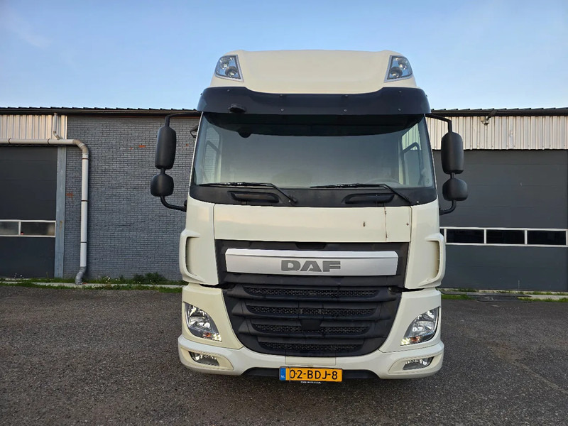 DAF CF Super Space Cabin - Cabeza tractora: foto 5 DAF CF Super Space Cabin - Cabeza tractora: foto 5