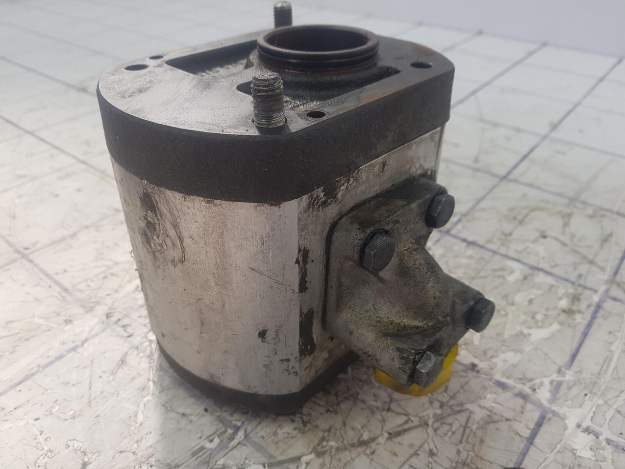 Bosch Bosch gear pump - Bomba hidráulica para Autogrúa: foto 2 Bosch Bosch gear pump - Bomba hidráulica para Autogrúa: foto 2
