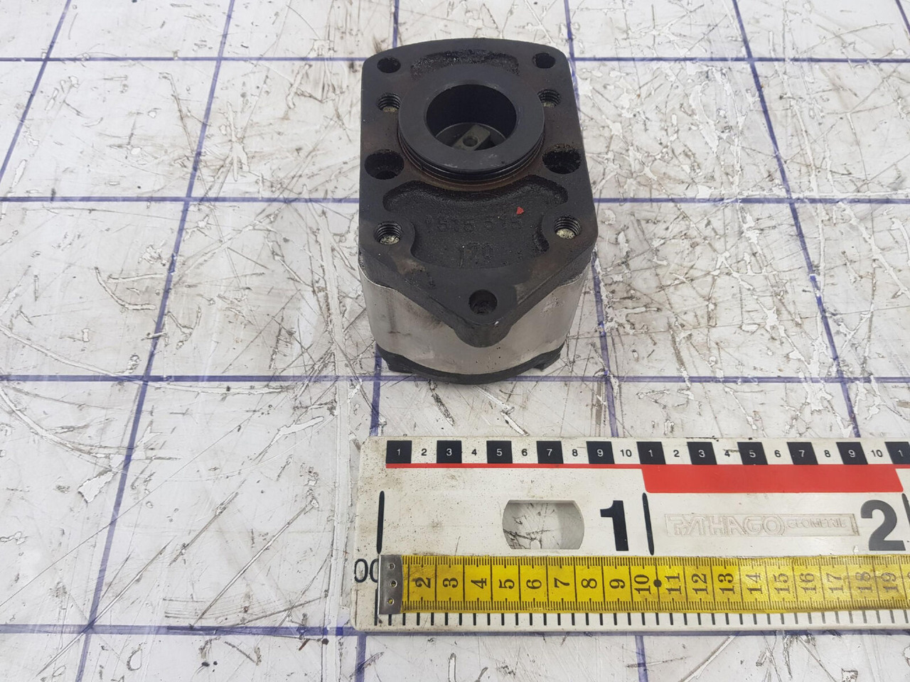 Bosch Bosch gear pump - Bomba hidráulica para Autogrúa: foto 1 Bosch Bosch gear pump - Bomba hidráulica para Autogrúa: foto 1