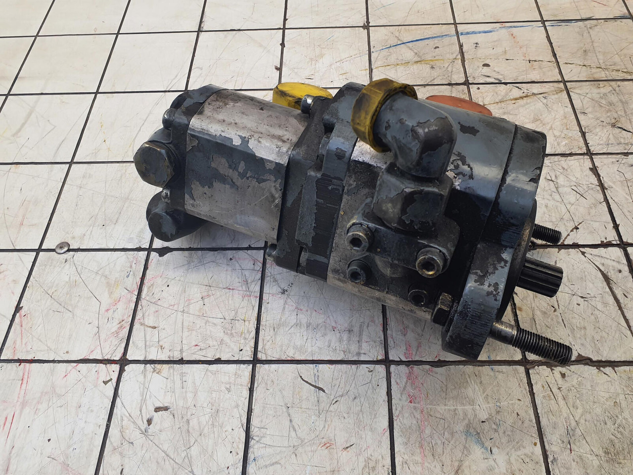 Bosch LTM 1060 dual gear pump - Bomba hidráulica para Autogrúa: foto 4 Bosch LTM 1060 dual gear pump - Bomba hidráulica para Autogrúa: foto 4