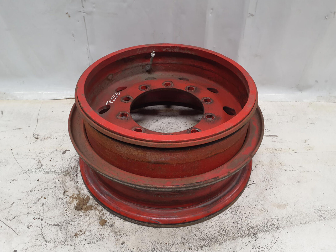 FAUN Rim 445/95R25 10 12 3p - Llanta para Grúa: foto 1 FAUN Rim 445/95R25 10 12 3p - Llanta para Grúa: foto 1