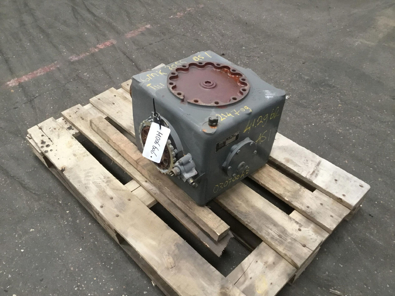Grove GMK 3055 diff box axle nr 1 - Diferencial para Autogrúa: foto 1 Grove GMK 3055 diff box axle nr 1 - Diferencial para Autogrúa: foto 1