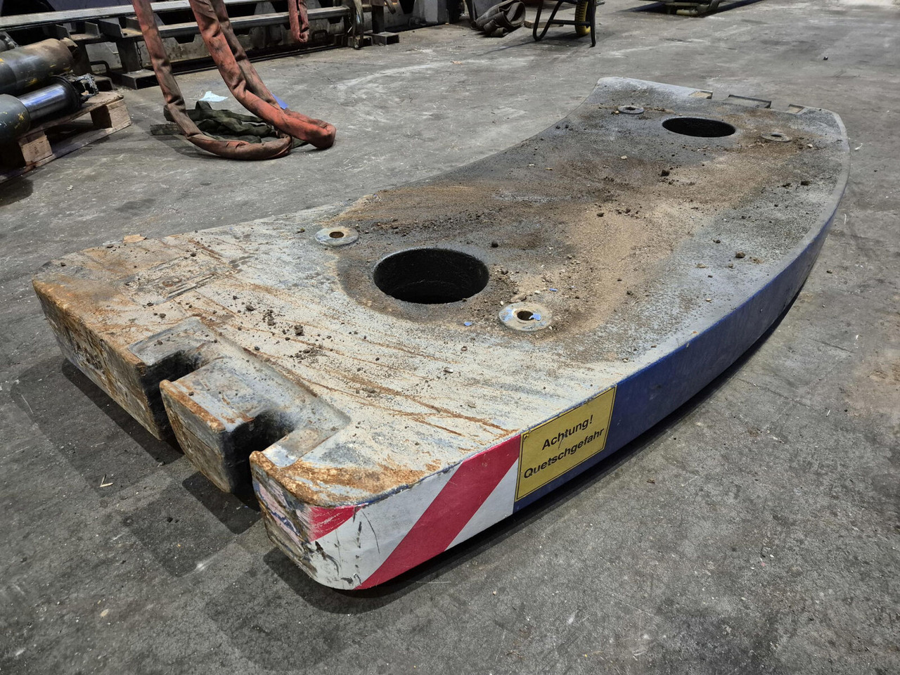 Grove GMK 4090 counterweight 2,9 T - Contrapeso para Autogrúa: foto 5 Grove GMK 4090 counterweight 2,9 T - Contrapeso para Autogrúa: foto 5