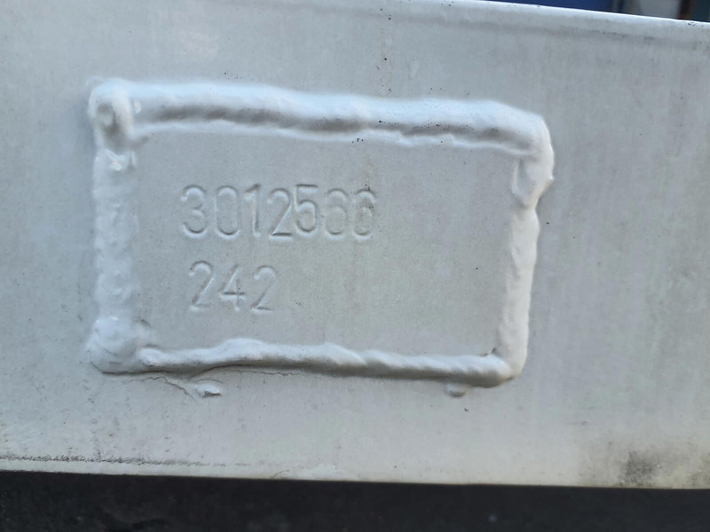 Grove GMK 5100 counterweight 2,0 ton - Contrapeso para Maquinaria de construcción: foto 5 Grove GMK 5100 counterweight 2,0 ton - Contrapeso para Maquinaria de construcción: foto 5