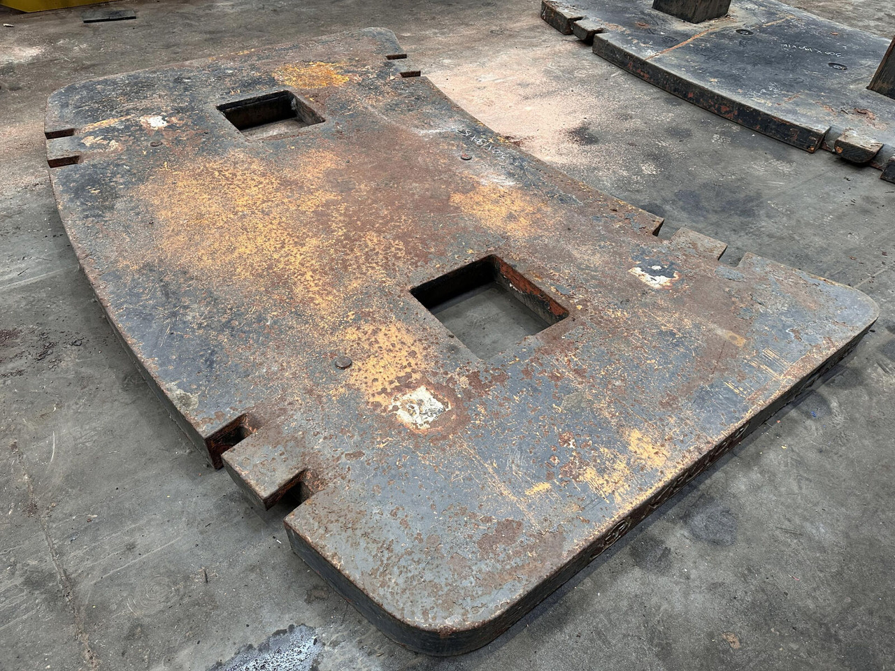 Krupp KMK 5160 counterweight 4,9 ton - Contrapeso para Autogrúa: foto 3 Krupp KMK 5160 counterweight 4,9 ton - Contrapeso para Autogrúa: foto 3