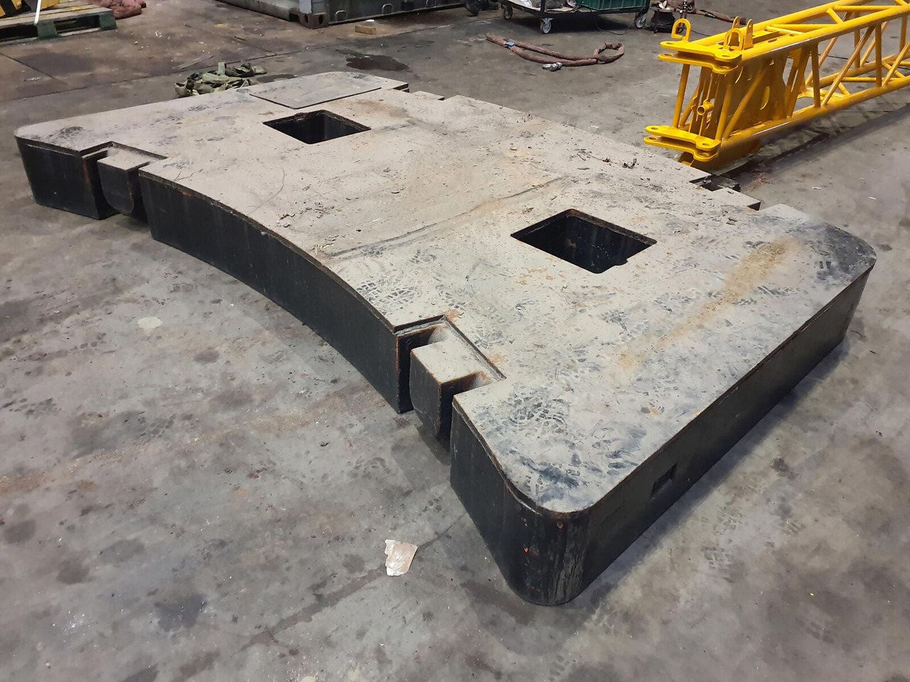 Krupp KMK 5160 counterweight 9,5t - Contrapeso para Autogrúa: foto 3 Krupp KMK 5160 counterweight 9,5t - Contrapeso para Autogrúa: foto 3