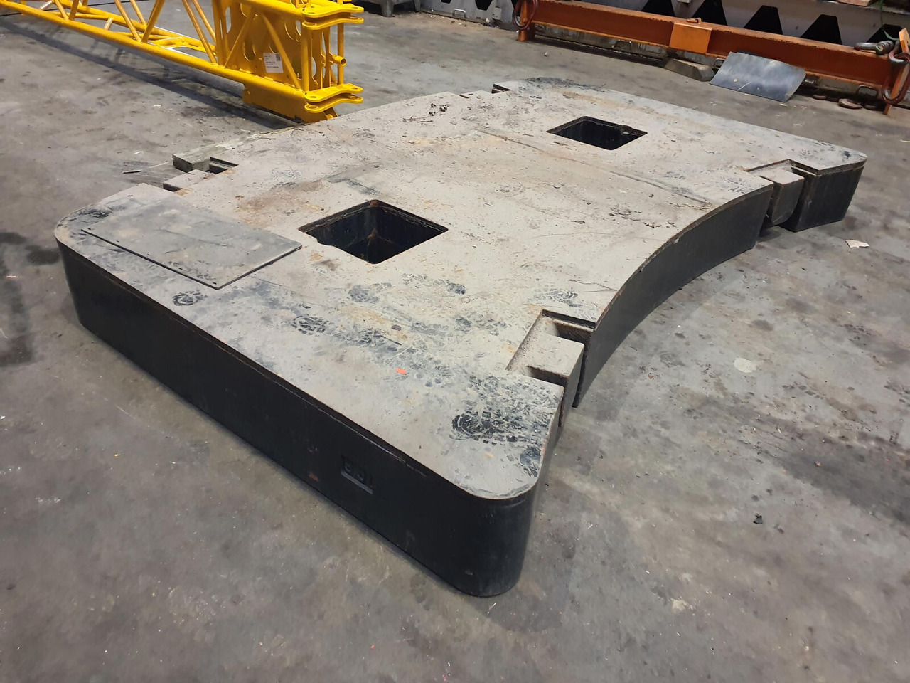 Krupp KMK 5160 counterweight 9,5t - Contrapeso para Autogrúa: foto 2 Krupp KMK 5160 counterweight 9,5t - Contrapeso para Autogrúa: foto 2