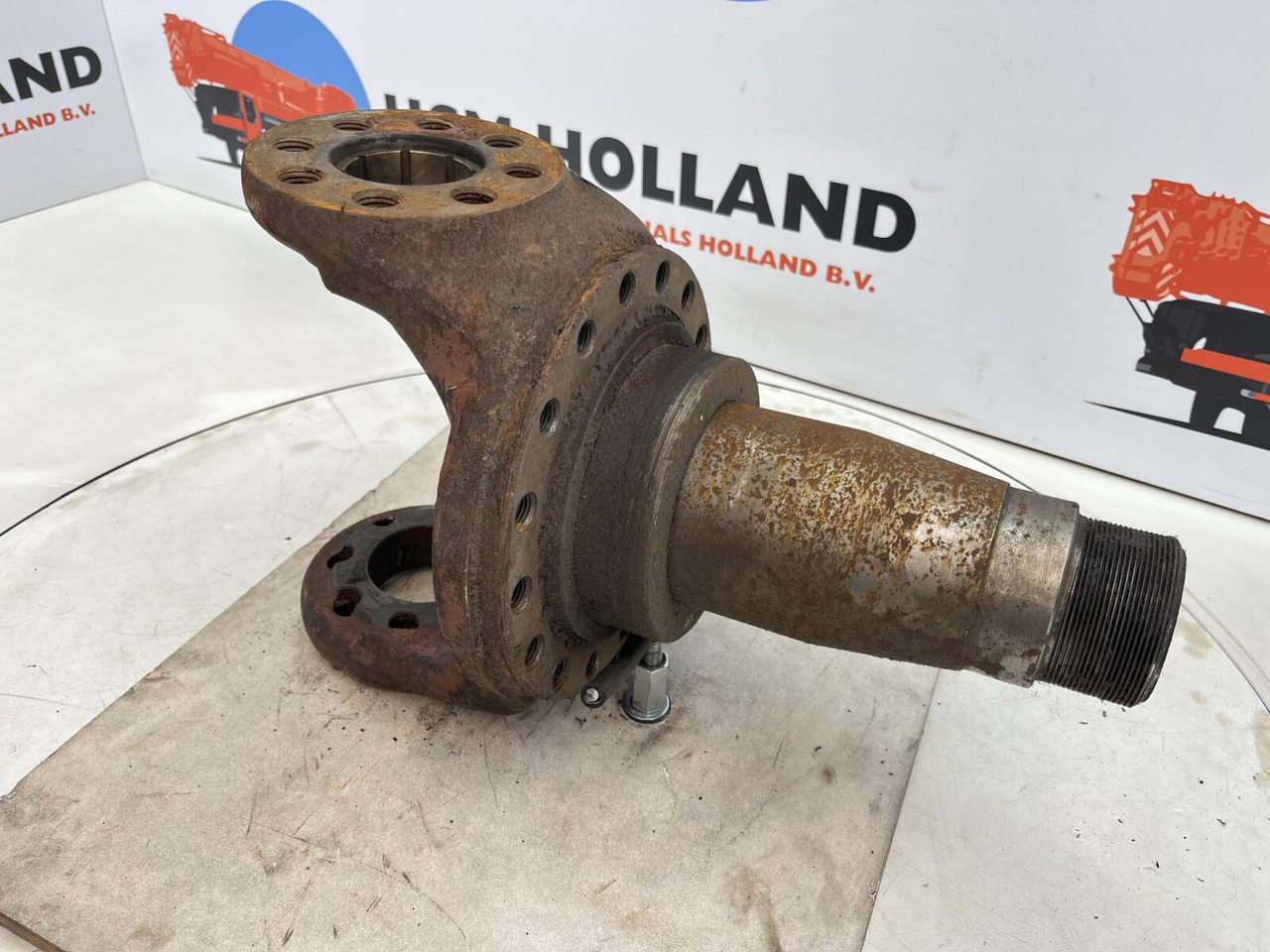 Liebherr LT 1090 Steering knuckle 16 holes - Mangueta para Autogrúa: foto 3 Liebherr LT 1090 Steering knuckle 16 holes - Mangueta para Autogrúa: foto 3