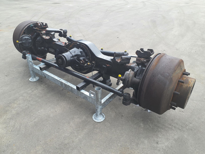 Liebherr LTM 1060-2 axle 1 - Eje y piezas para Grúa: foto 1 Liebherr LTM 1060-2 axle 1 - Eje y piezas para Grúa: foto 1