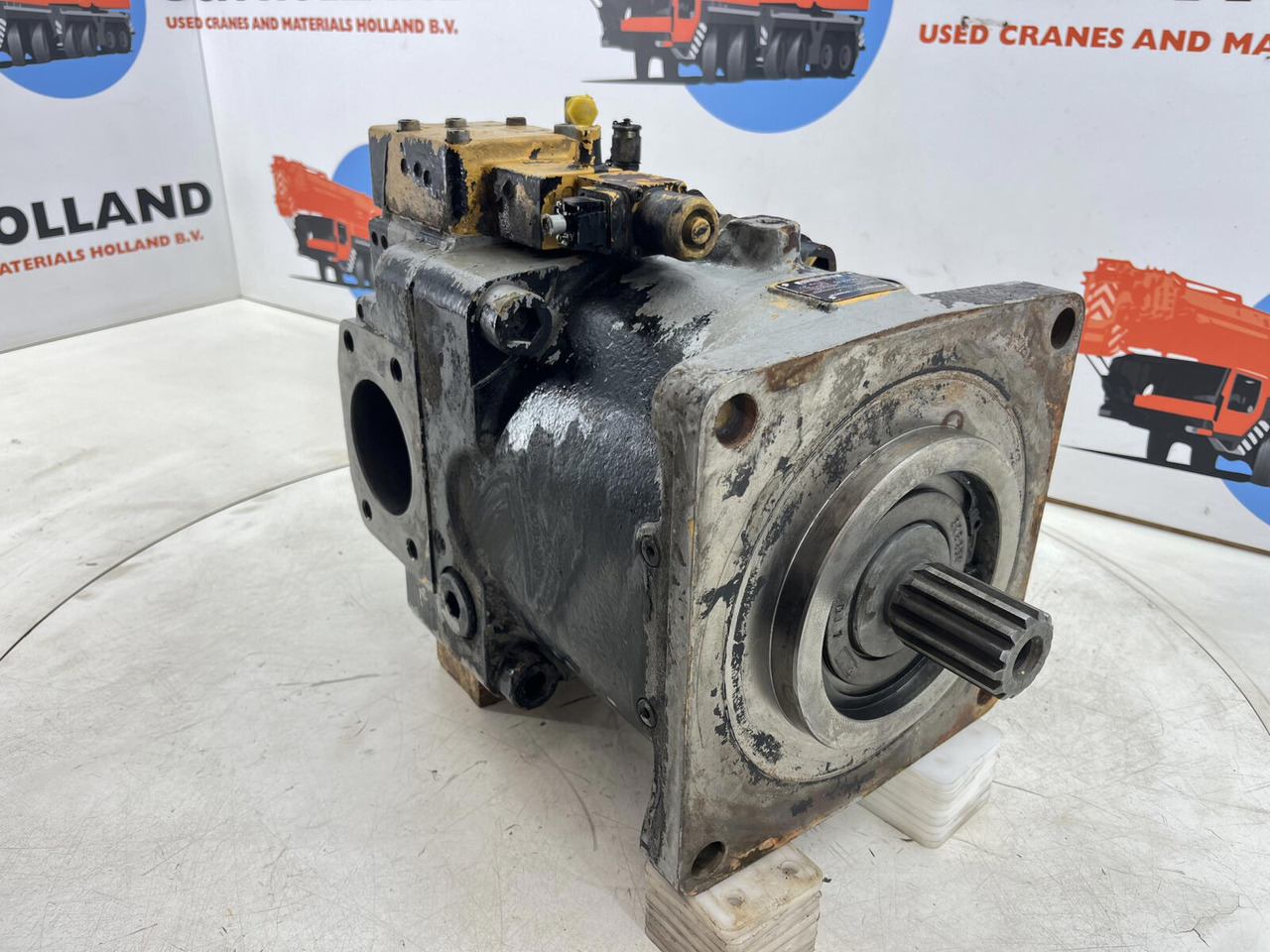 Liebherr LTM 1060-2 variable pump A11VO - Bomba hidráulica para Autogrúa: foto 2 Liebherr LTM 1060-2 variable pump A11VO - Bomba hidráulica para Autogrúa: foto 2