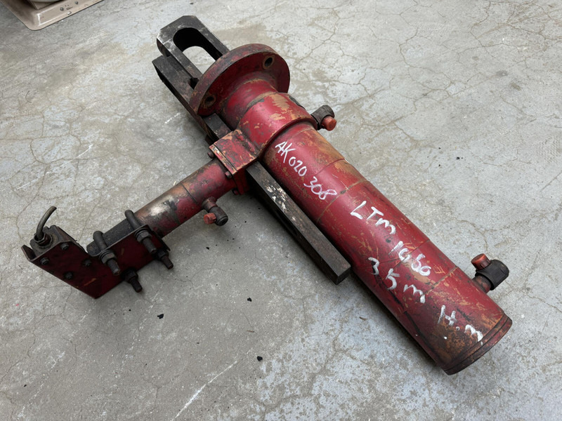 Liebherr LTM 1060 counterweight cylinder - Cilindro hidráulico para Grúa: foto 5 Liebherr LTM 1060 counterweight cylinder - Cilindro hidráulico para Grúa: foto 5