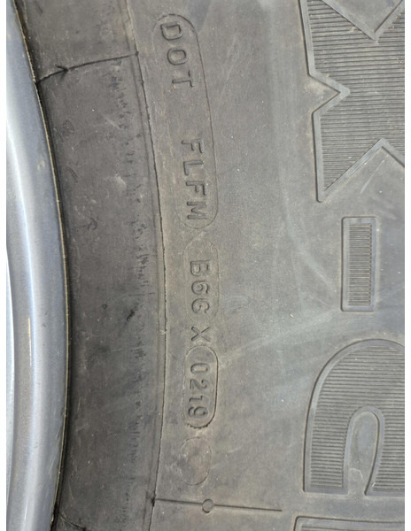 Liebherr Wheel 445/95R25 10 12 1p - Neumáticos y llantas para Grúa: foto 4 Liebherr Wheel 445/95R25 10 12 1p - Neumáticos y llantas para Grúa: foto 4