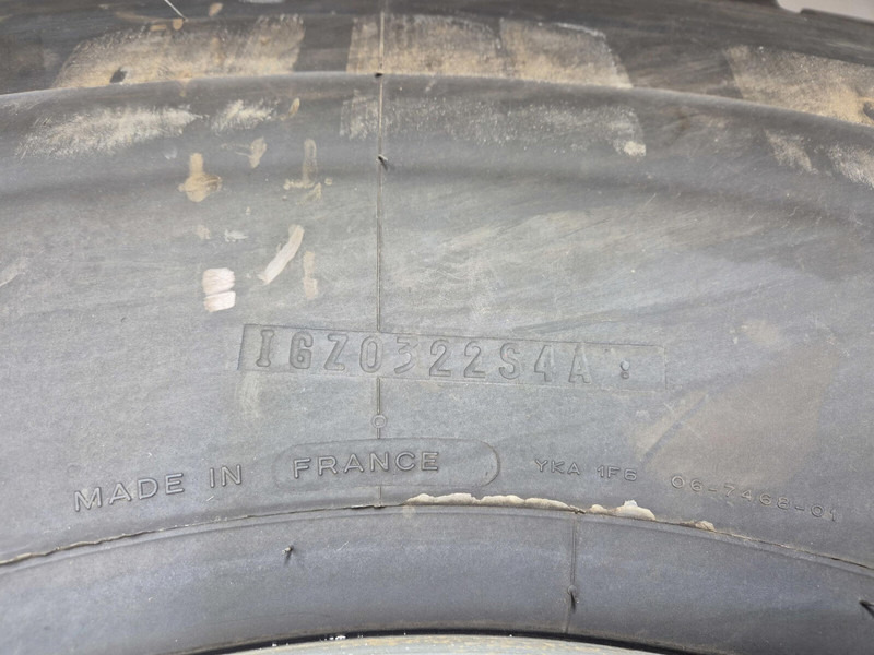 Liebherr Wheel 445/95R25 10 12 1p - Neumáticos y llantas para Grúa: foto 4 Liebherr Wheel 445/95R25 10 12 1p - Neumáticos y llantas para Grúa: foto 4