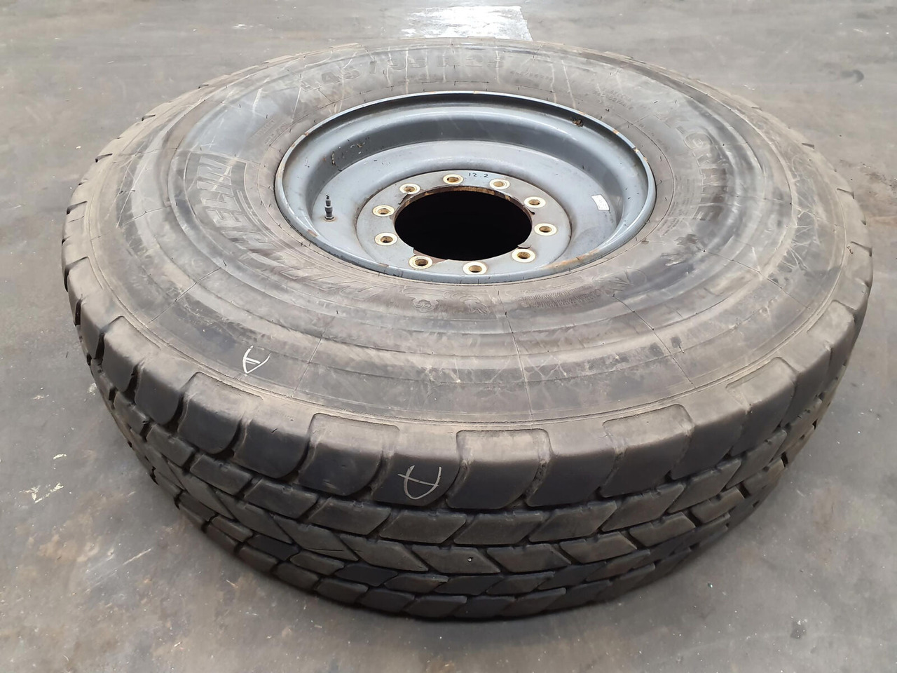 Liebherr Wheel 445/95R25 10 12.3 1p - Rueda completa: foto 2 Liebherr Wheel 445/95R25 10 12.3 1p - Rueda completa: foto 2