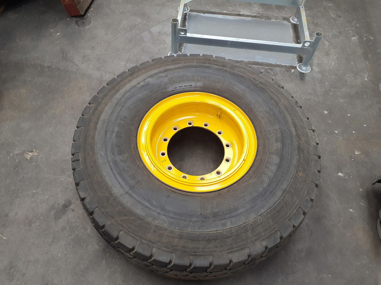Michelin Wheel 445/95R25 12 14.8 3p - Rueda completa: foto 1 Michelin Wheel 445/95R25 12 14.8 3p - Rueda completa: foto 1