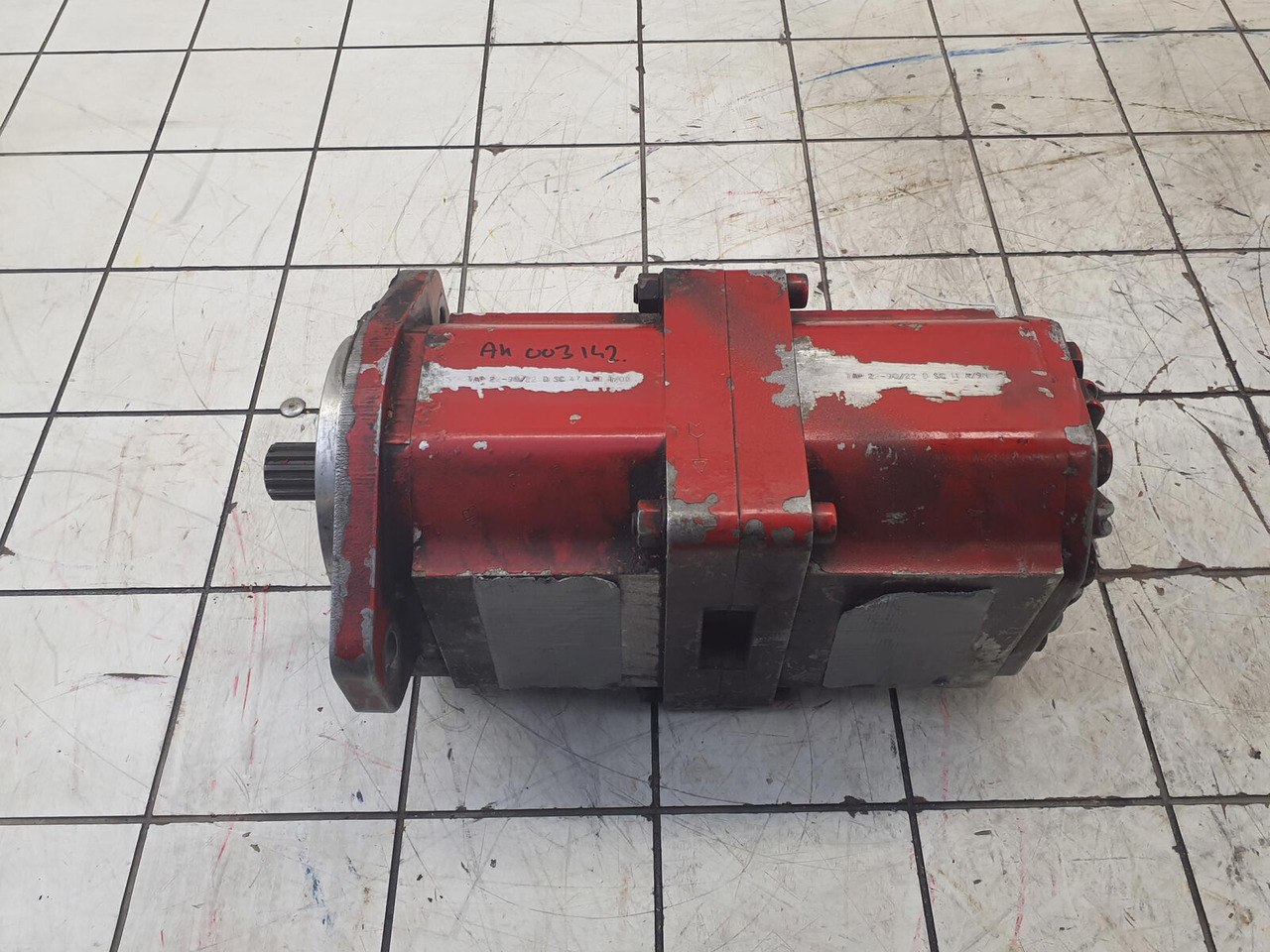 Sundstrand dual gear pump - Bomba hidráulica para Autogrúa: foto 5 Sundstrand dual gear pump - Bomba hidráulica para Autogrúa: foto 5