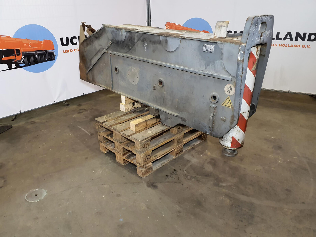 Terex AC 350-1 outrigger beam complete front - Suspensión para Autogrúa: foto 1 Terex AC 350-1 outrigger beam complete front - Suspensión para Autogrúa: foto 1