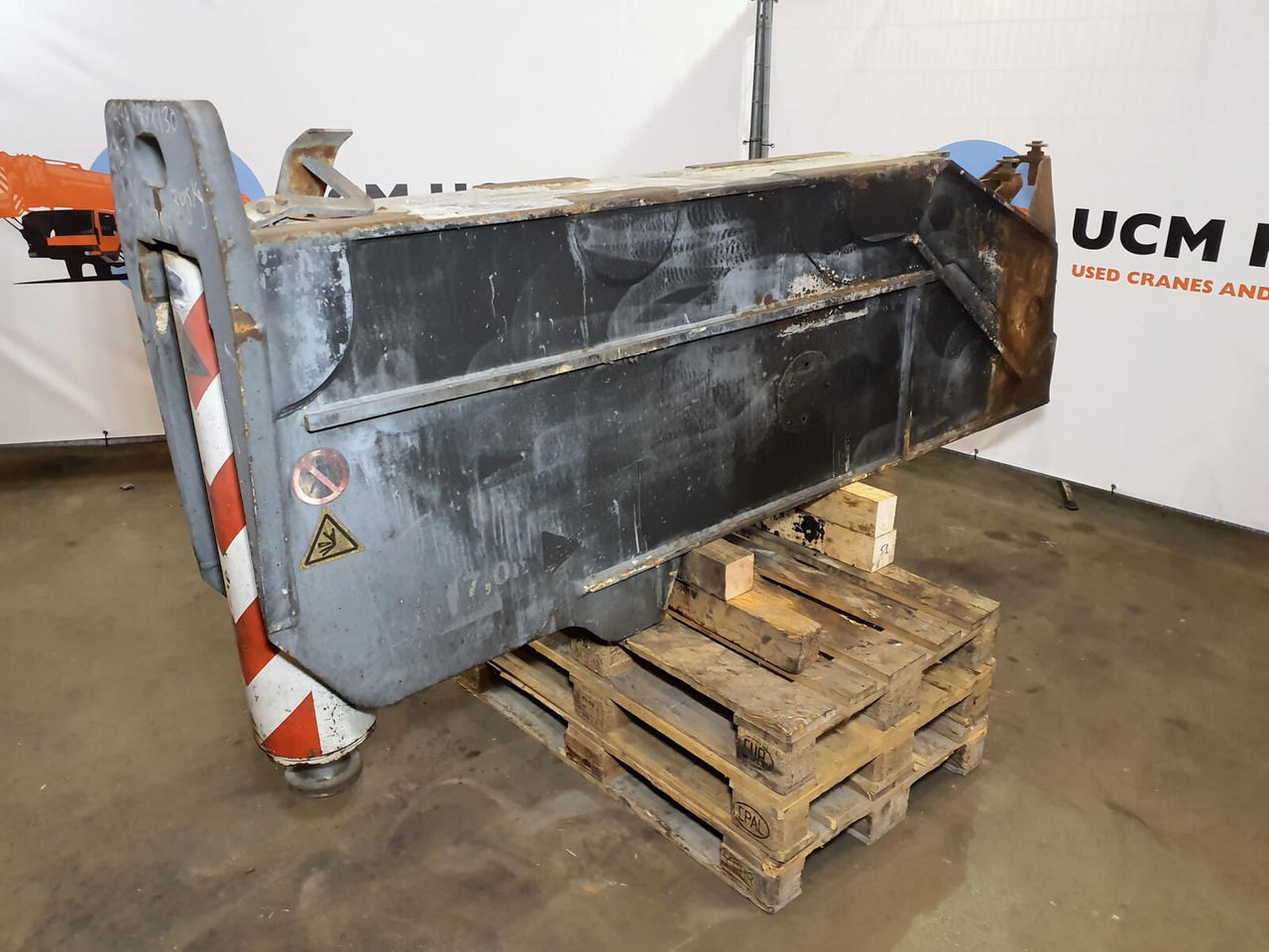 Terex AC 350-1 outrigger beam complete front - Suspensión para Autogrúa: foto 2 Terex AC 350-1 outrigger beam complete front - Suspensión para Autogrúa: foto 2