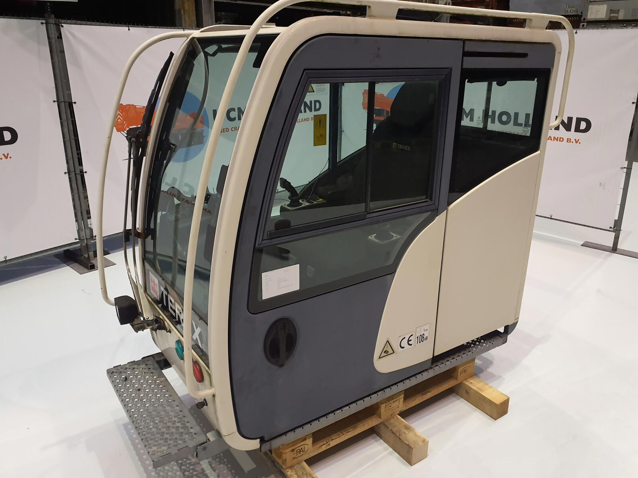 Terex challenger upper cabin - Cabina para Grúa torre: foto 2 Terex challenger upper cabin - Cabina para Grúa torre: foto 2