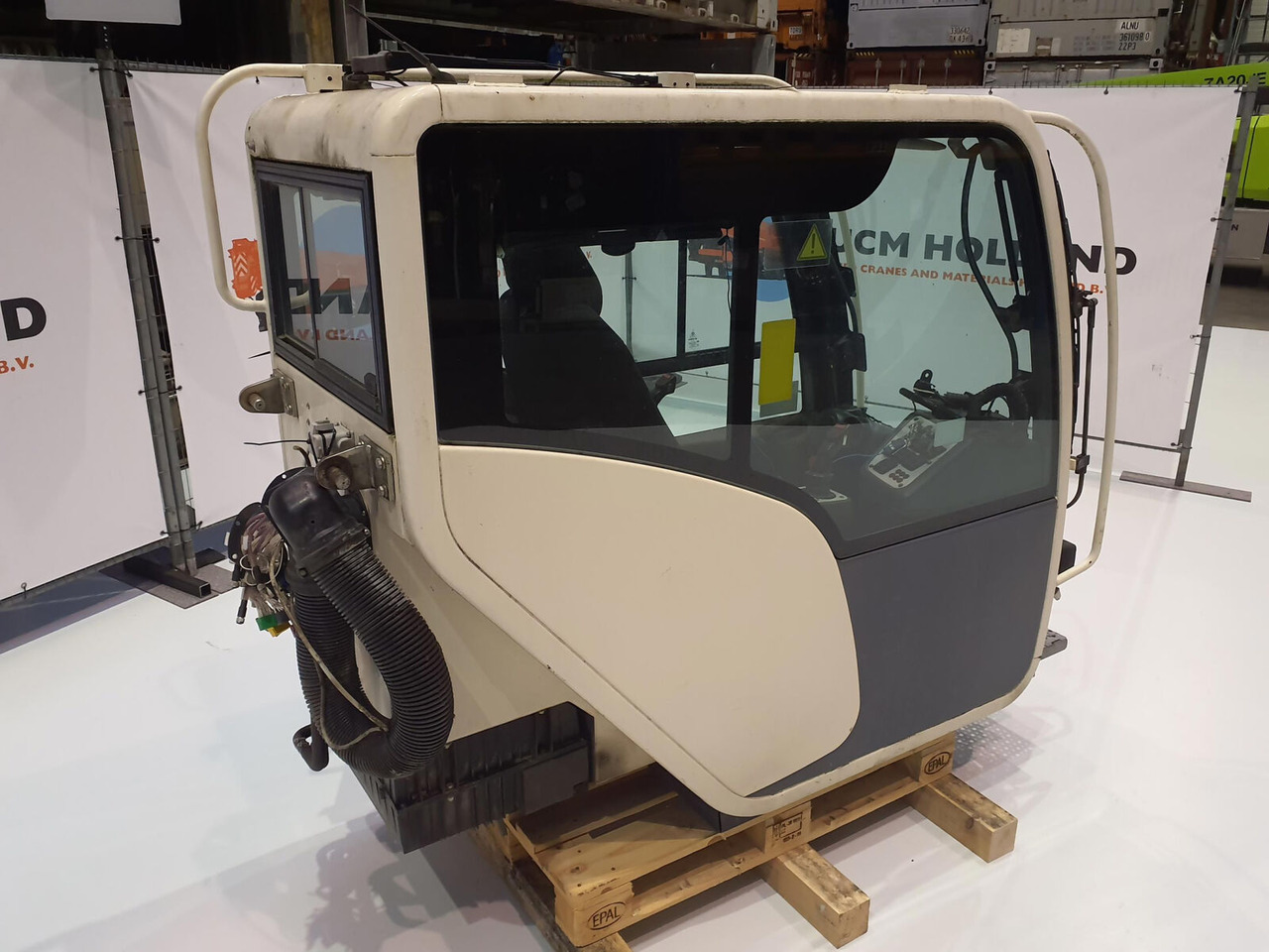 Terex challenger upper cabin - Cabina para Grúa torre: foto 3 Terex challenger upper cabin - Cabina para Grúa torre: foto 3