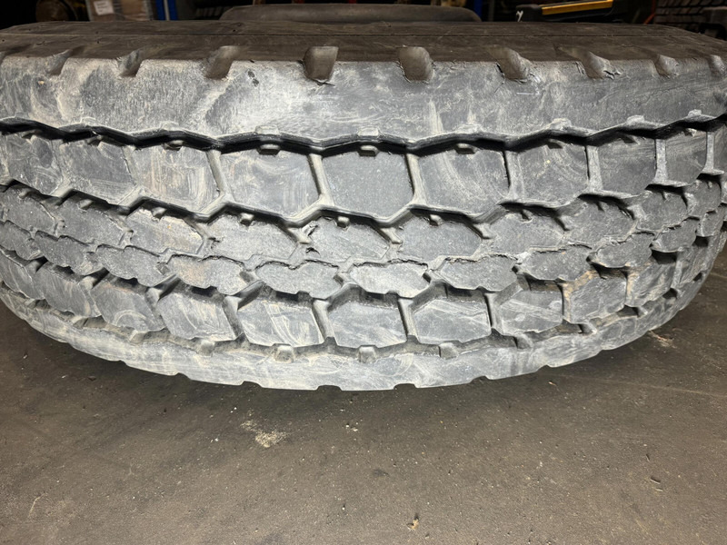 Wheel 385/95R24 10 +5 3p - Neumáticos y llantas para Grúa: foto 3 Wheel 385/95R24 10 +5 3p - Neumáticos y llantas para Grúa: foto 3
