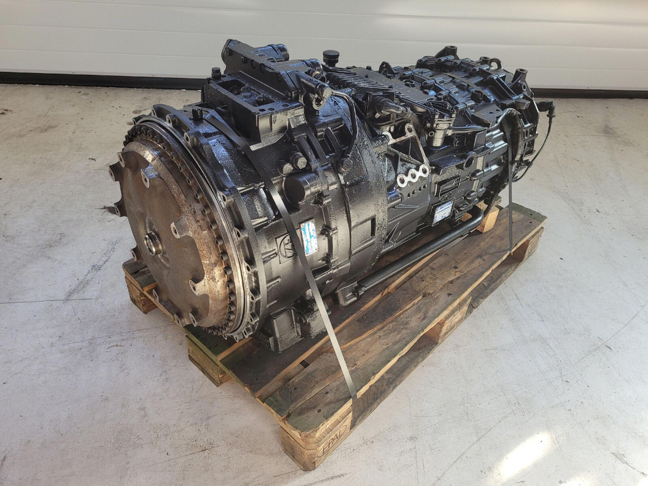 ZF LTM 1250-6.1 gearbox TC tronic 12 AS 3002 TC - Caja de cambios para Autogrúa: foto 1 ZF LTM 1250-6.1 gearbox TC tronic 12 AS 3002 TC - Caja de cambios para Autogrúa: foto 1