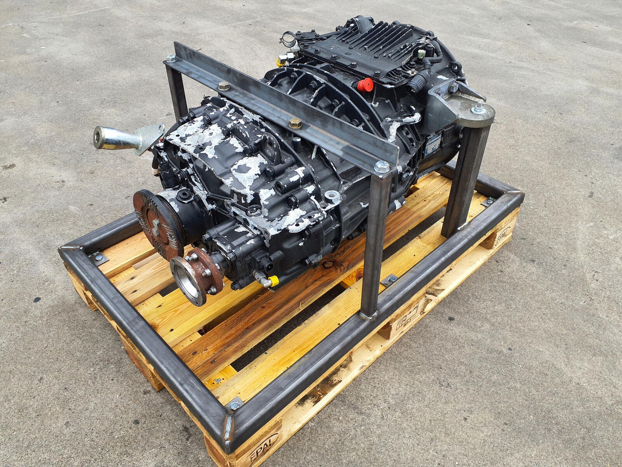 ZF Terex challenger 3160 Gearbox ZF astronic MID 12 AS 1625 SO - Caja de cambios para Autogrúa: foto 3 ZF Terex challenger 3160 Gearbox ZF astronic MID 12 AS 1625 SO - Caja de cambios para Autogrúa: foto 3