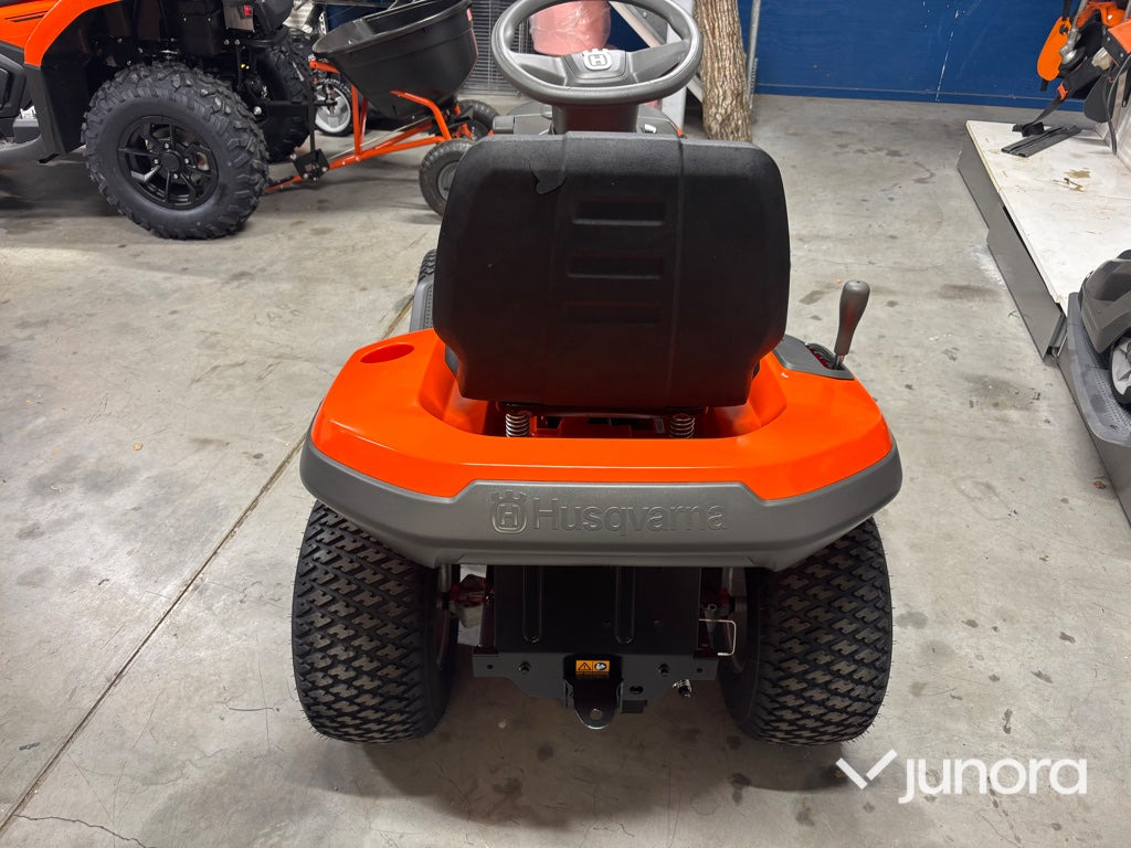 Åkgräsklippare - Husqvarna TS112 - Cortacésped: foto 5 Åkgräsklippare - Husqvarna TS112 - Cortacésped: foto 5