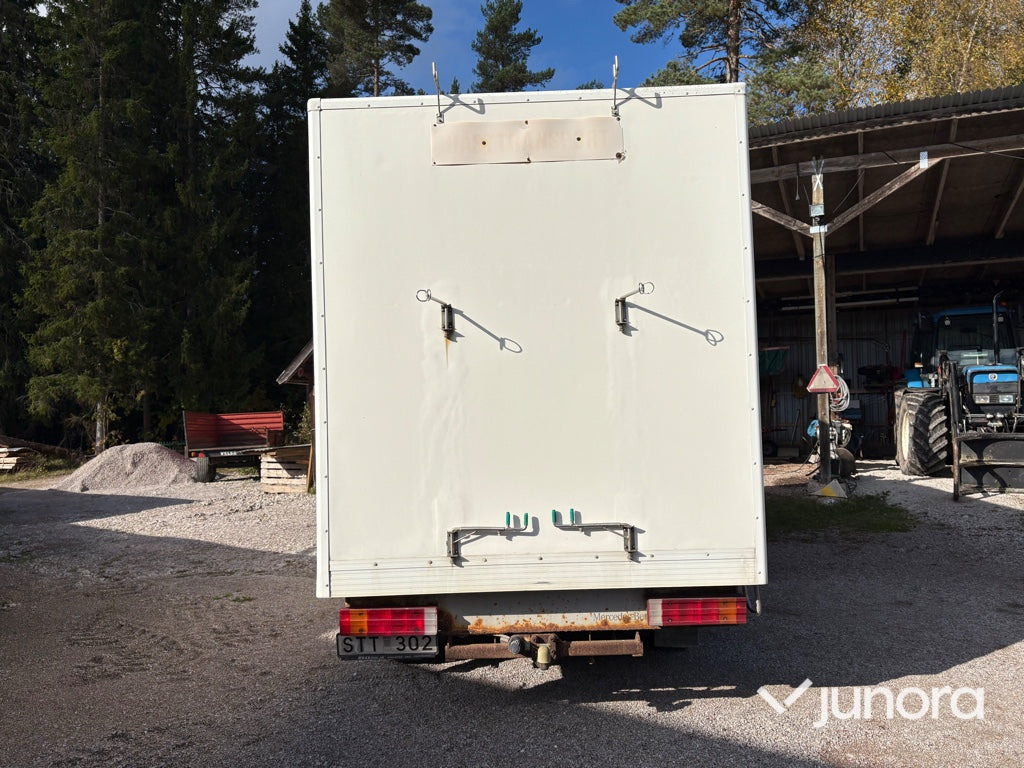 Hästtransport - Mercedes-Benz, 316 CDI - Camión para caballos: foto 4 Hästtransport - Mercedes-Benz, 316 CDI - Camión para caballos: foto 4