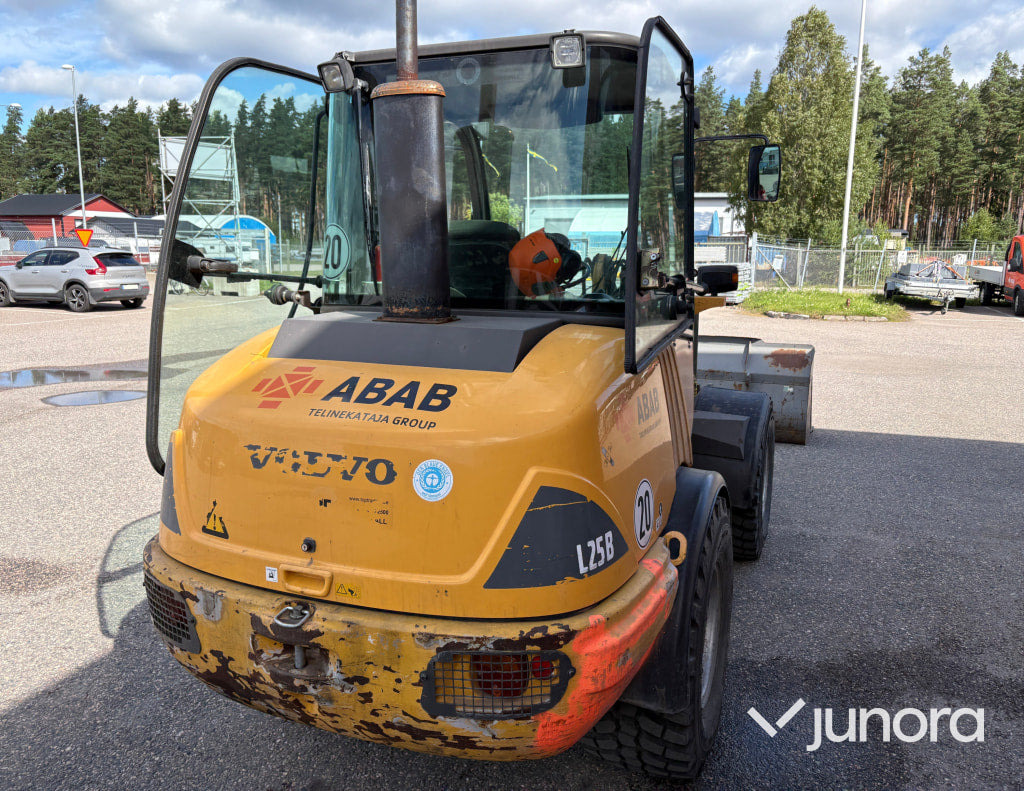 Hjullastare Volvo L25 B - Cargadora de ruedas: foto 4 Hjullastare Volvo L25 B - Cargadora de ruedas: foto 4